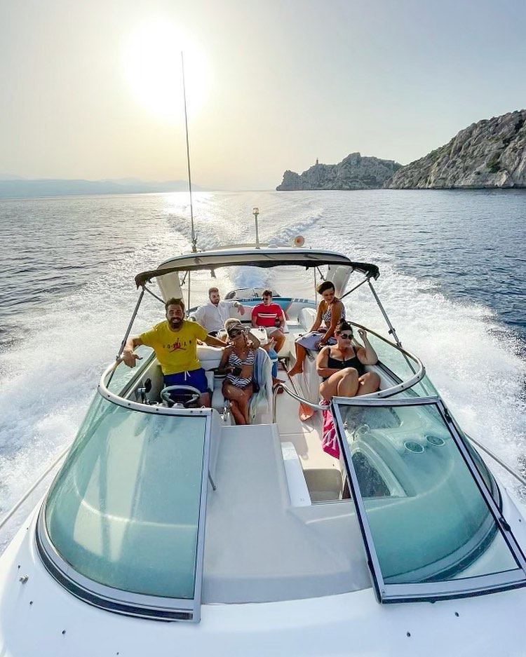 Κορινθιακός, Funboat marine center